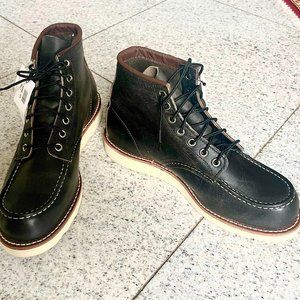 Mens Red Wing Classic Moc Toe Black Boot New with Tags  Size 8